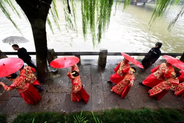 杭州拱墅：大运河婚典把“娘家”安在花驿民宿